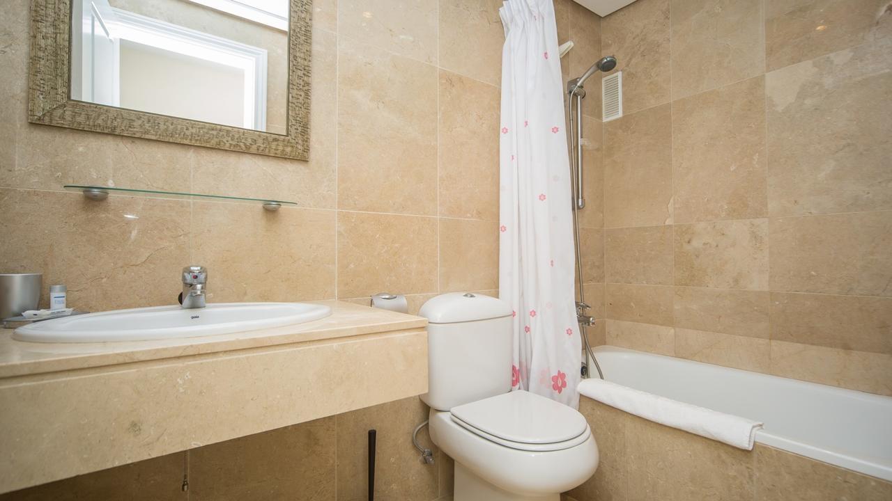 Marina Real 124 Daire Manilva Dış mekan fotoğraf