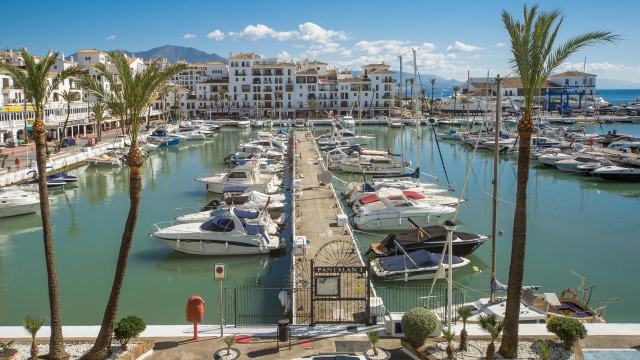 Marina Real 124 Daire Manilva Dış mekan fotoğraf